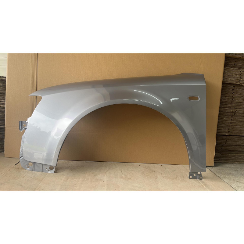 Audi A4 B6 Blotnik - LY7H - Okazja/Nowy KOMPLET L+P