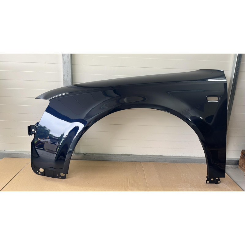 Audi A4 B6 Blotnik - LZ5L - Okazja/Nowy! Lewy