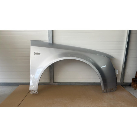 Audi A4 B6 Blotnik - LY7W - Okazja/Nowy! Prawy