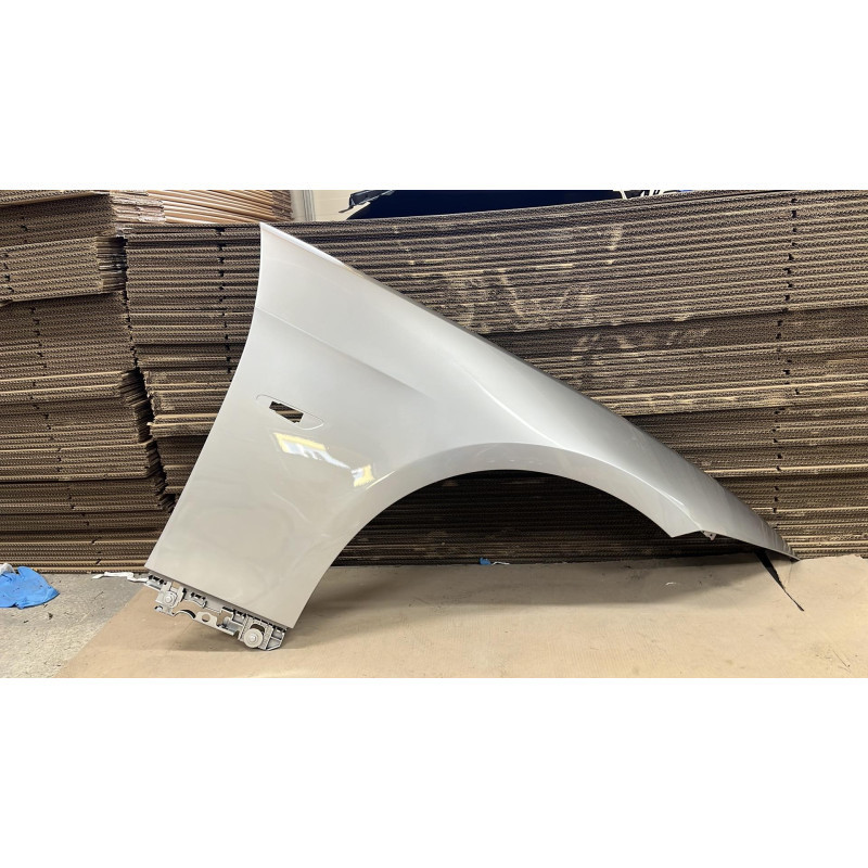 BMW 3 E92 Coupe Blotnik - 354 Titansilber - Nowy Prawy