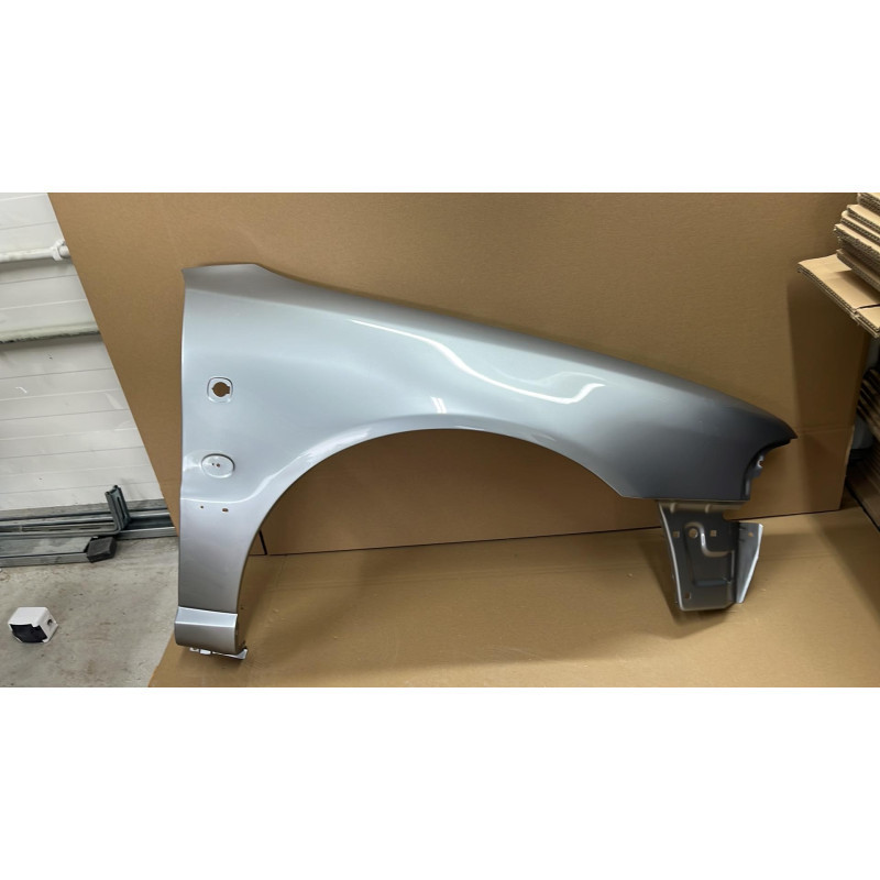 Audi A4 B5 94-96 Blotnik - LY7M - Ocynk/Nowy! Prawy